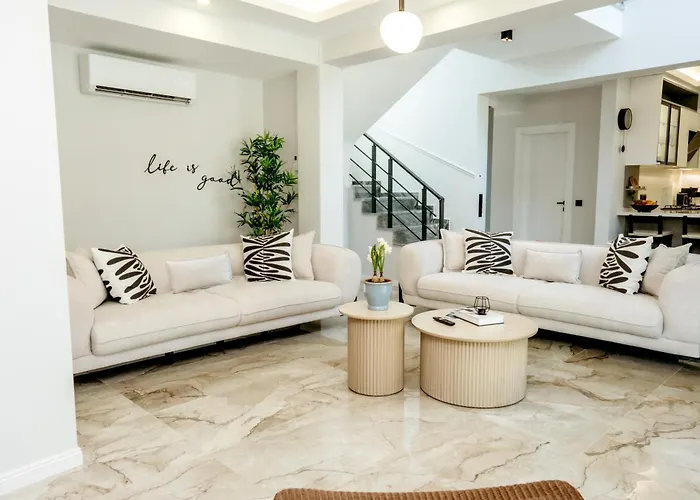 Palmiye By Safiya Göcek